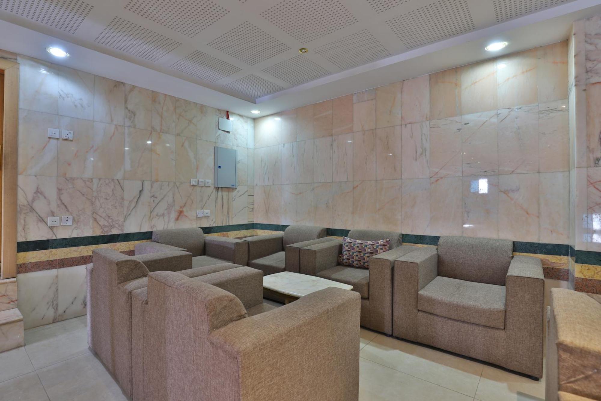 Oyo 369 Arwa Alqosor Hotell Abha Exteriör bild